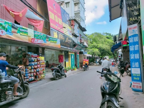 Bán gấp nhà đẹp 7 tầng, thang máy phố Minh Khai, Hai Bà Trưng, DT
42m giá 8.4tỷ. LH