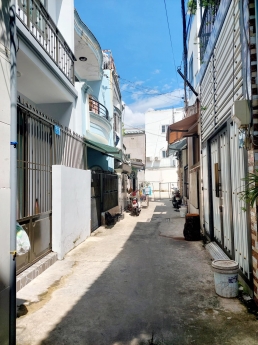 Gấp bán HXH  2 tầng Lê Văn Thọ  P11 GV 45m2 chỉ 3.7  tỷ TL