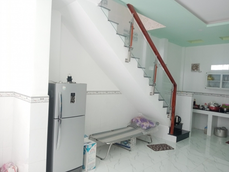 Bán Nhà Phước Long B Quận 9 Lô 3 góc 47m2 Hẻm Xe Hơi thông chỉ 4 Tỷ Gía Rẻ