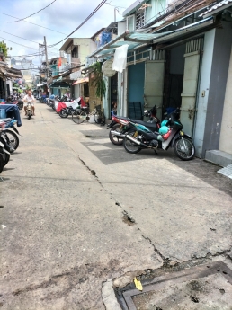 Bán nhà mới  đẹp hẻm xe hơi tránh 4 tấm  (5.2x10) sổ vuông   giá rẻ nhất Bình Thạnh