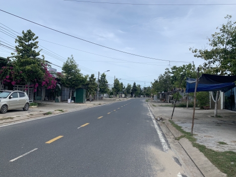 Bán lô đất mặt đường Nguyễn Du, Cam Ranh, 11x56m, có thổ cư