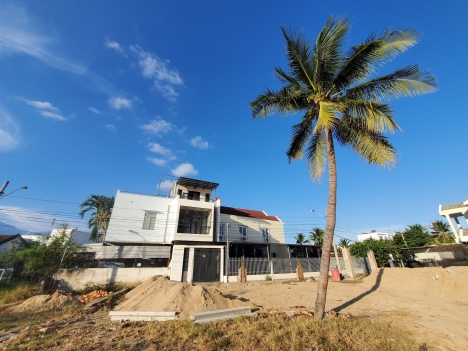 Bán nhà thôn thủy tú vĩnh thái nha trang, sát sông tắc