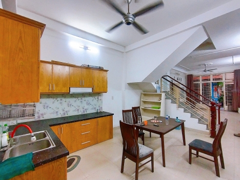 bán nhà đường Bùi Thị Xuân 79m2 nhà 3 tầng SHR  
4.2 x 14 - quận Tân Bình HXH giá 8.5  tỷ