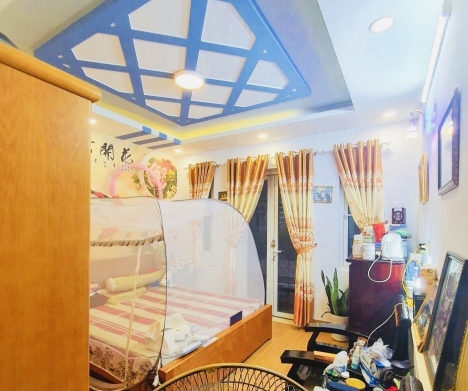 MTKD Phan Tây Hồ 4.5MX22M  4 tầng 4PN giá 9 tỷ tặng nội thất