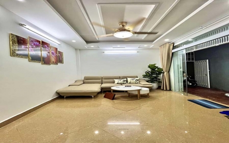 Cần bán nhà riêng gần phố ở TT quận Đống Đa,giá trên 4 tỷ,2 mặt thoáng,40mx4T,ở cực sướng