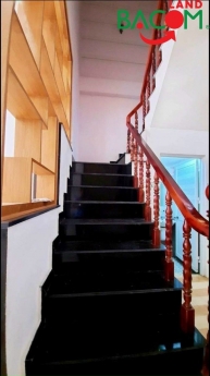 Chỉ 2,72 tỷ thương lượng.Bán nhà lầu đẹp, 60m2, đường nhựa xe hơi thoải mái, gần ngay cầu Hoá An,
