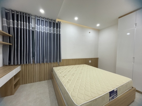 Cần bán căn hộ view phố biển đầy đủ nội thất, căn góc 74 siêu đẹp tại Mường Thanh 04 Trần Phú.