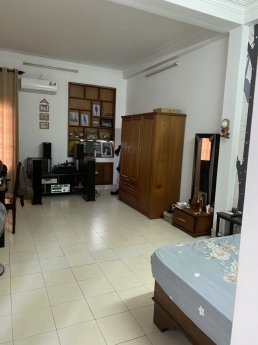 Bán gấp nhà HXT Nguyễn Chí Thanh, Phường 16, Quận 11