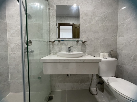 Cần bán căn hộ view phố biển đầy đủ nội thất, căn góc 74 siêu đẹp tại Mường Thanh 04 Trần Phú.