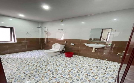 Bán gấp nhà đẹp gần mặt đường Cát Linh,Đống Đa,40mx4T,2 mặt thoáng,ở cực có lộc,giá chỉ hơn 4 tỉ