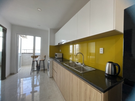 Cần bán căn hộ view phố biển đầy đủ nội thất, căn góc 74 siêu đẹp tại Mường Thanh 04 Trần Phú.