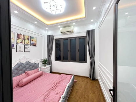 Chủ Ngộp bank bán gấp nhà Nguyễn Khuyến 44m2, 5T, 6 tỷ hơn chút Ô TÔ đỗ cửa ngày đêm.