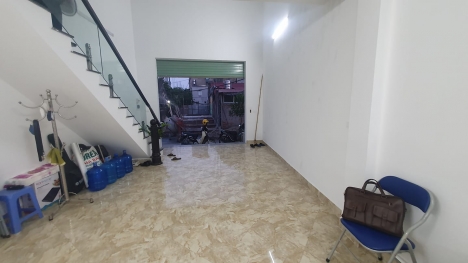 Cần bán nhà đẹp long lanh giá rẻ ô tô đỗ cửa kinh doanh gần Đông Mỹ chỉ nhỉnh 1.3 tỷ