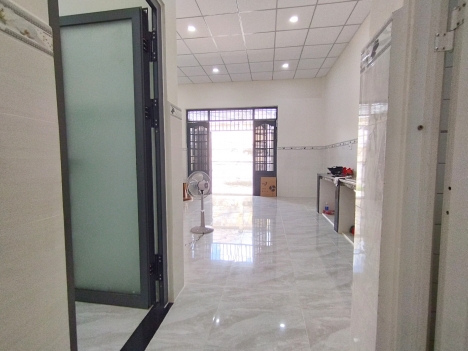 Nhà chủ cần bán gấp Lã Xuân Oai cách Lê Văn Việt 70m N5.1m giá 5 tỷ