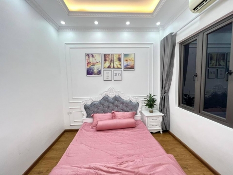 Chủ Ngộp bank bán gấp nhà Nguyễn Khuyến 44m2, 5T, 6 tỷ hơn chút Ô TÔ đỗ cửa ngày đêm.