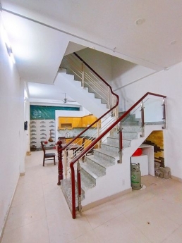 bán nhà đường Bùi Thị Xuân 79m2 nhà 3 tầng SHR  
4.2 x 14 - quận Tân Bình HXH giá 8.5  tỷ