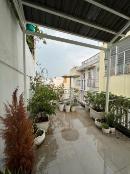 NHÀ HXH NGUYỄN ĐÌNH CHÍNH, ĐẸP LUNG LINH, DT 48M2, 4 TẦNG, 8.7 TỶ TL MẠNH