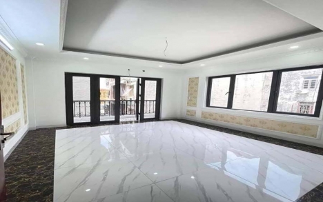 Bán gấp nhà đẹp gần mặt đường Cát Linh,Đống Đa,40mx4T,2 mặt thoáng,ở cực có lộc,giá chỉ hơn 4 tỉ