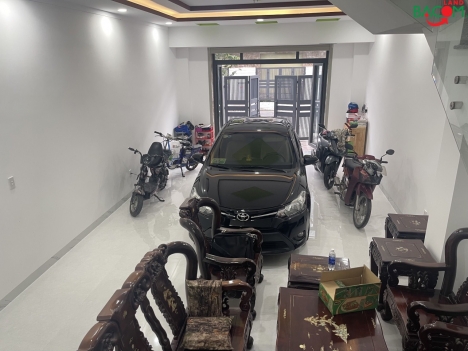 Chỉ 5,99 tỷ TL 
.Bán nhà mới đẹp 1 trệt, 2 lầu, KDC Bửu Long 3, Biên Hoà, hạ tầng chuẩn.