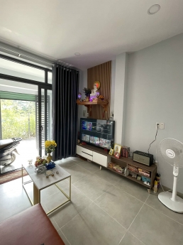 Gấp bán  HXH 2 tầng Tô Ngoc Vân  Q12 44m2 nhỉnh  3. tỷ TL