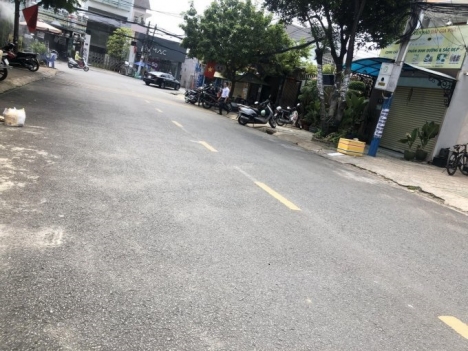 Bán  Nhà  MT Đường 12  Phước Bình  Quận 9  DT 90 m2  Giá  8 tỷ