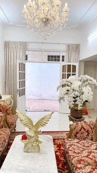 Bán nhà ngõ 68 Cầu Giấy, sát hồ, gần ngõ ô tô, 40m2, rộng 4m, khu an ninh cao. Giá nhỉnh 4 tỷ
