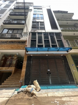 Phân Lô Nguyễn Văn Huyên Dt 60m2 x 6 Tầng, 6 ngủ, nhà mới mt: 5m. Bán Giá: 12.5 tỷ