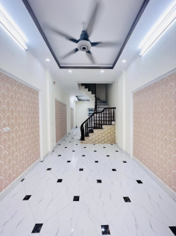 BÁN NHÀ TÂN MAI, 46M2 5 TẦNG DÂN XÂY KIÊN CỐ