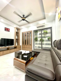Bán nhà Cầu Giấy view hồ lô góc 43m2 vừa bán vừa cho chỉ nhỉnh 3 tỷ, 0983.562.893 (gọi ngay 24/24)