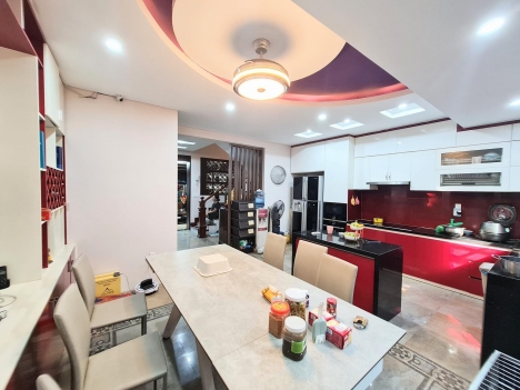 BIỆT THỰ SIÊU ĐỈNH GIẢI PHÓNG- PHÂN LÔ- 2 MẶT NGÕ- THANG MÁY- VIEW VƯỜN HOA THƠ MỘNG- THOÁNG SÁNG-