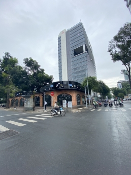 Cho Thuê nhà MT đường Đinh Tiên Hoàng, P1, BT, DT: 11.5x16m, DTSD: 150 m2. 1T,2L. Giá: 175 tr/th