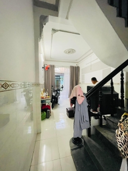 Bán Nhà Đẹp Hẻm Xinh - Xe Hơi Đỗ Cửa- Phường 15 Quận Tân Bình -41 M2- Chỉ Nhỉnh 3 Tỷ-