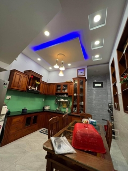 bán nhà 4 tầng đường số 8, hẻm xe hơi, 54m2 chỉ 6.5 tỷ