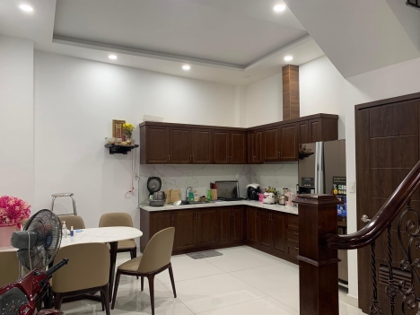 BÁN NHÀ ĐƯỜNG NGUYỄN THỊ THẬP - NGANG 5M CHỈ 9 TỶ NHỈNH