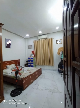Phân Lô Nguyễn Văn Huyên Dt 60m2 x 6 Tầng, 6 ngủ, nhà mới mt: 5m. Bán Giá: 12.5 tỷ