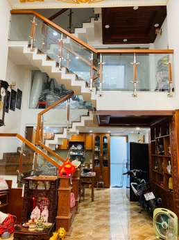 Bán nhà 4 lầu 1436 Lê Đức Thọ, P13 Giá 5,6 tỷ