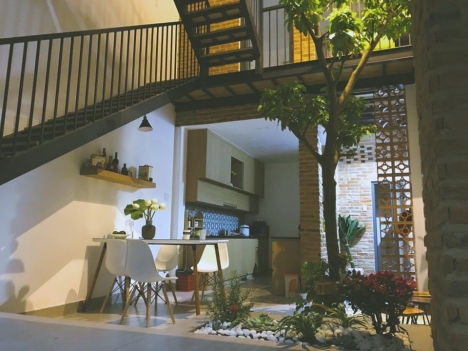 Cho thuê nhà 1T + 2L, nhà thoáng đẹp(hình thực tế). HXH có nội thất Đương số 8, Linh Đông, Thủ Đức