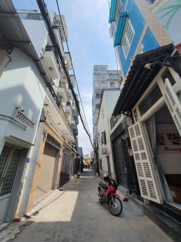 SỐC, NHÀ RỘNG, 5X11, 3 TẦNG, LÊ ĐỨC THỌ, GÒ VẤP, CHỈ 5.7 TỶ