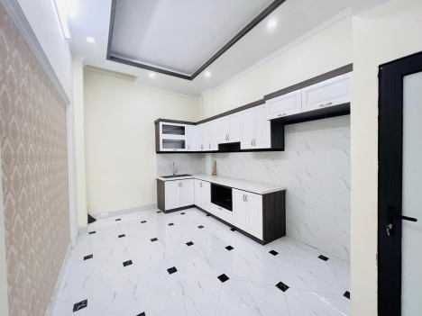 BÁN NHÀ TÂN MAI, 46M2 5 TẦNG DÂN XÂY KIÊN CỐ