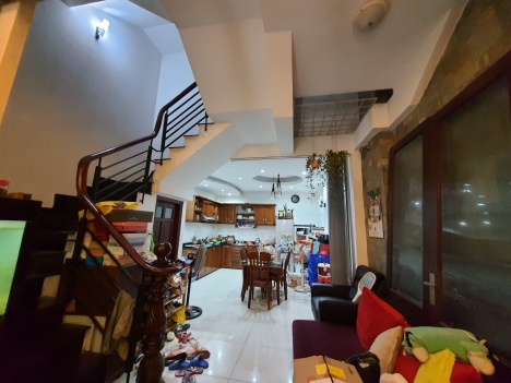 Sót lại những căn cuối cùng đường Lê Thị Riêng, Quận 1