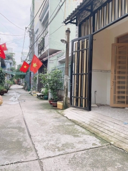 bán nhà mới đường tân kỳ tân quý, 2 tầng, hẻm xe hơi, 40m2 chỉ 4.05 tỷ