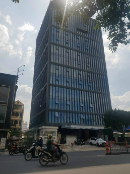 Bán khách sạn đường Lê Thánh Tôn, P.Bến Thành, Q.1, Dt: 7,2x19m NH 9,6m, Dtcn: 142m2, KC: H, 11T,