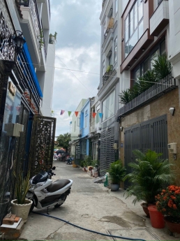 Bán nhà 4 lầu 1436 Lê Đức Thọ, P13 Giá 5,6 tỷ