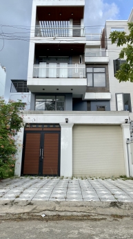 VILLA ĐẸP VIEW CÔNG VIÊN SHOWROOM Ô TÔ VÂY XUNG QUANH