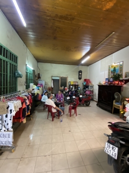 Bán nhà mặt tiền Nguyễn Khoái - Quận 4. DT 10 x 30, giá chỉ 42 tỷ.