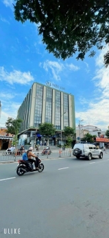 Cho Thuê nhà MT đường Đinh Tiên Hoàng, P1, BT, DT: 11.5x16m, DTSD: 150 m2. 1T,2L. Giá: 175 tr/th