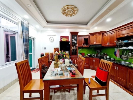 Bàu Cát Tân Bình - 4x15 - 5 Tầng- chỉ 12 Tỷ 700