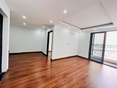 bán căn chung cư VCI , LH em Ngân  hỗ trợ từ cđt