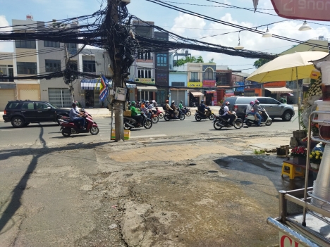 SIÊU MẪU CHÂN DÀI MẶT TIỀN TRƯỜNG CHINH NGAY NGÃ TƯ BẢY HIỀN KINH DOANH CỰC ĐỈNH 11 TỶ