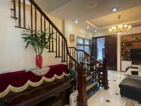 Siêu hiếm bán nhà VẠN PHÚC-HÀ ĐÔNG-49M2.4 TẦNG.MT 4,7M,GIÁ 5.1 TỶ.LÔ GÓC